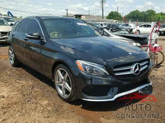 MERCEDES-BENZ C300 2015 - 55SWF4KB5FU020610