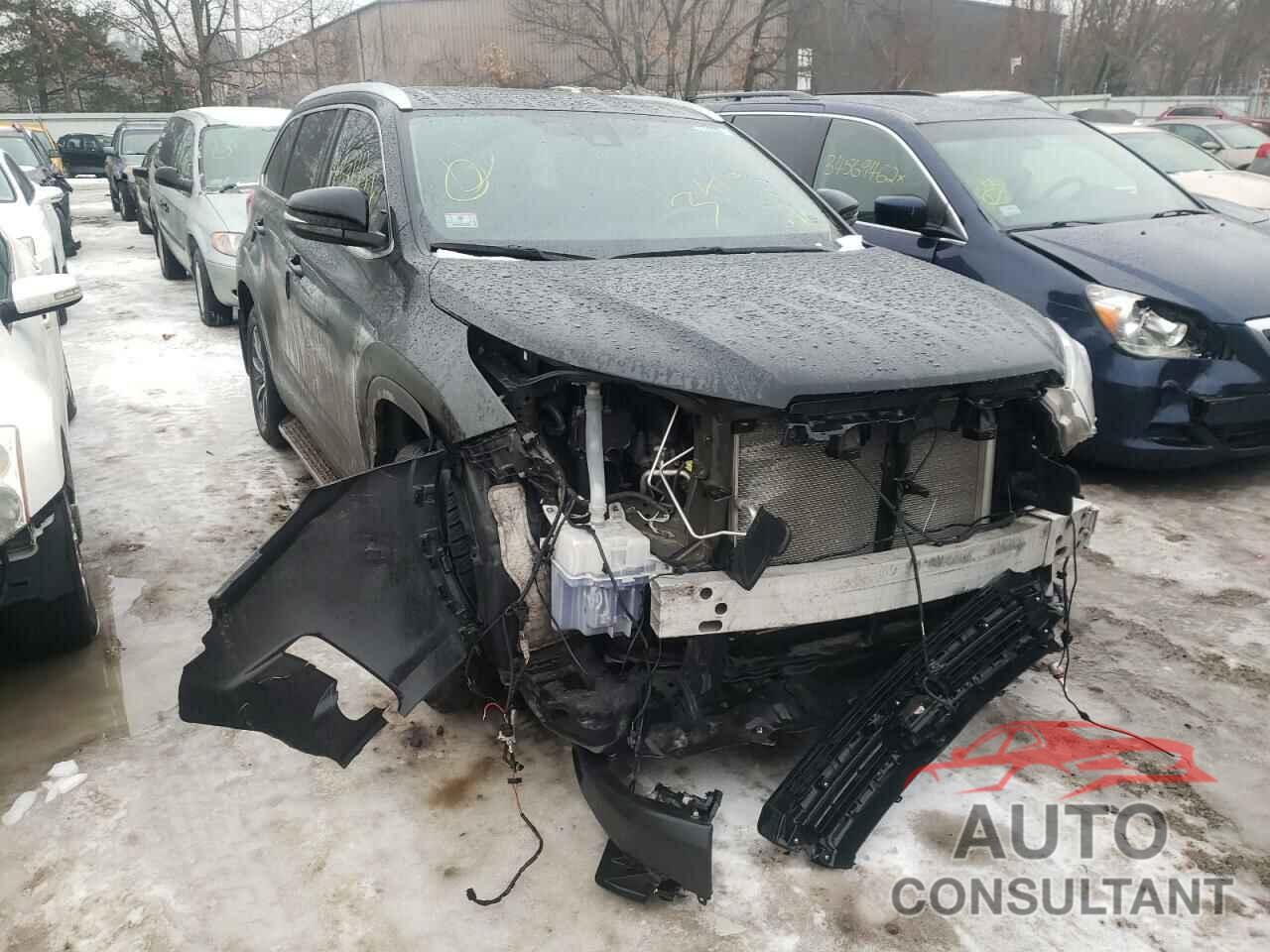 TOYOTA HIGHLANDER 2019 - 5TDJZRFH7KS925340