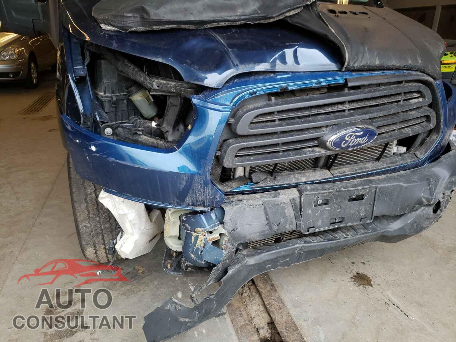 FORD TRANSIT CO 2016 - 1FTYR2CV4GKB30700