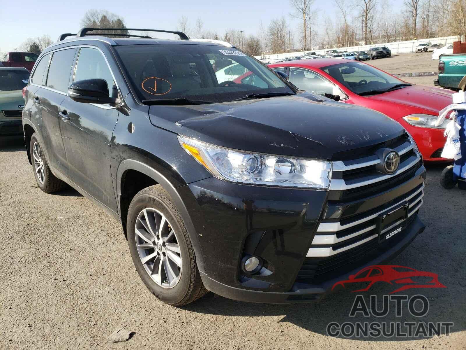TOYOTA HIGHLANDER 2018 - 5TDJZRFH2JS866180