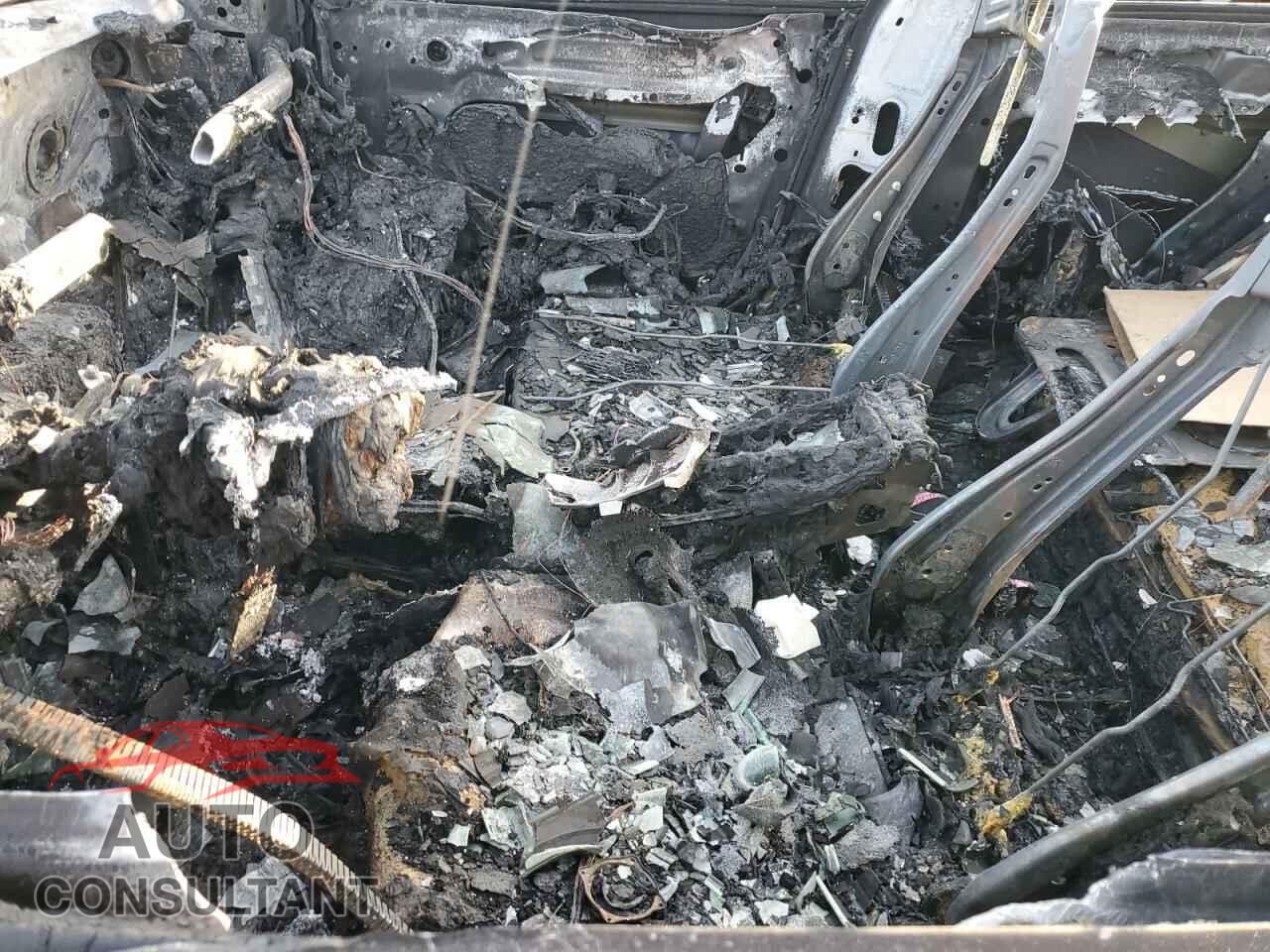 TESLA MODEL 3 2018 - 5YJ3E1EA0JF030866