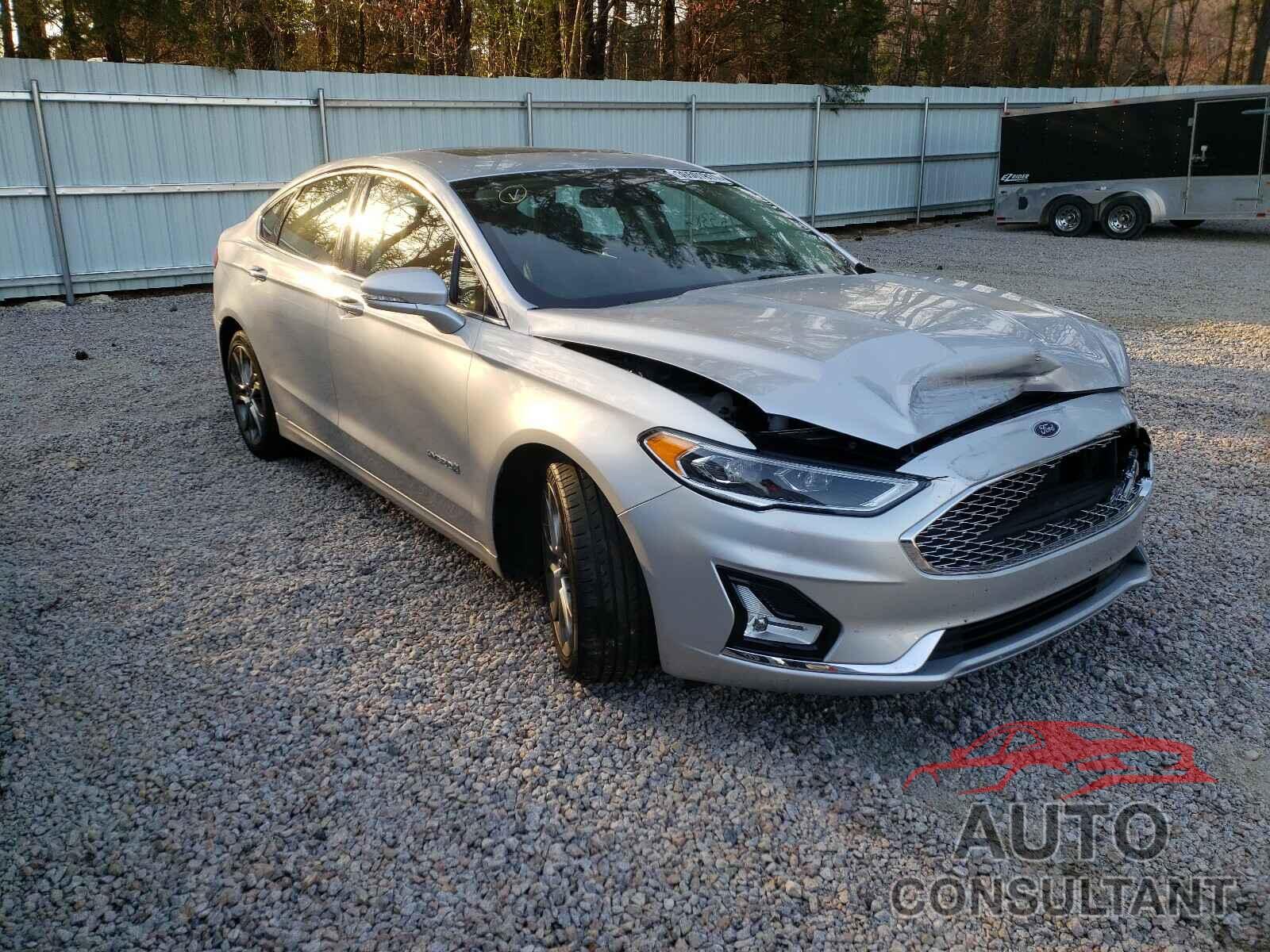 FORD FUSION 2019 - 3FA6P0RU0KR106145