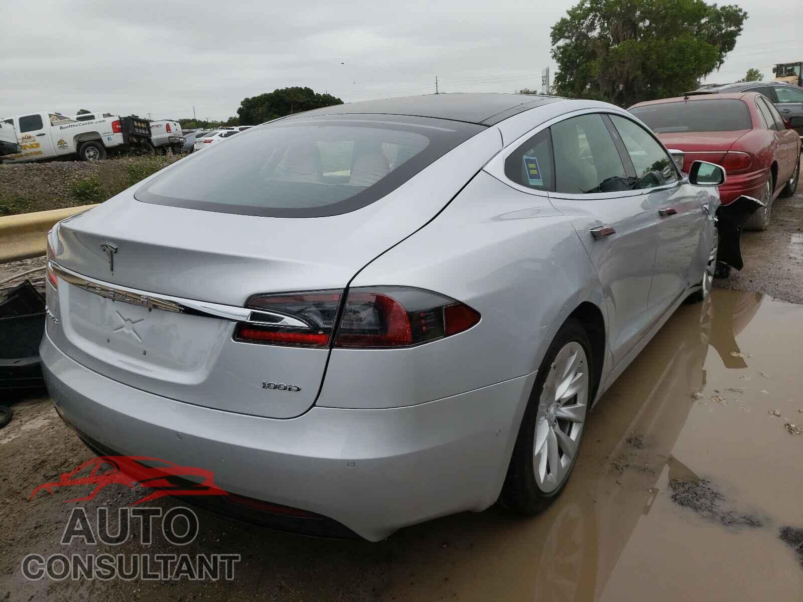TESLA MODEL S 2017 - 5YJSA1E2XHF217381