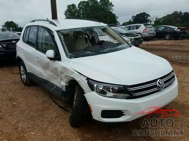 VOLKSWAGEN TIGUAN 2017 - WVGAV7AX2HK004430