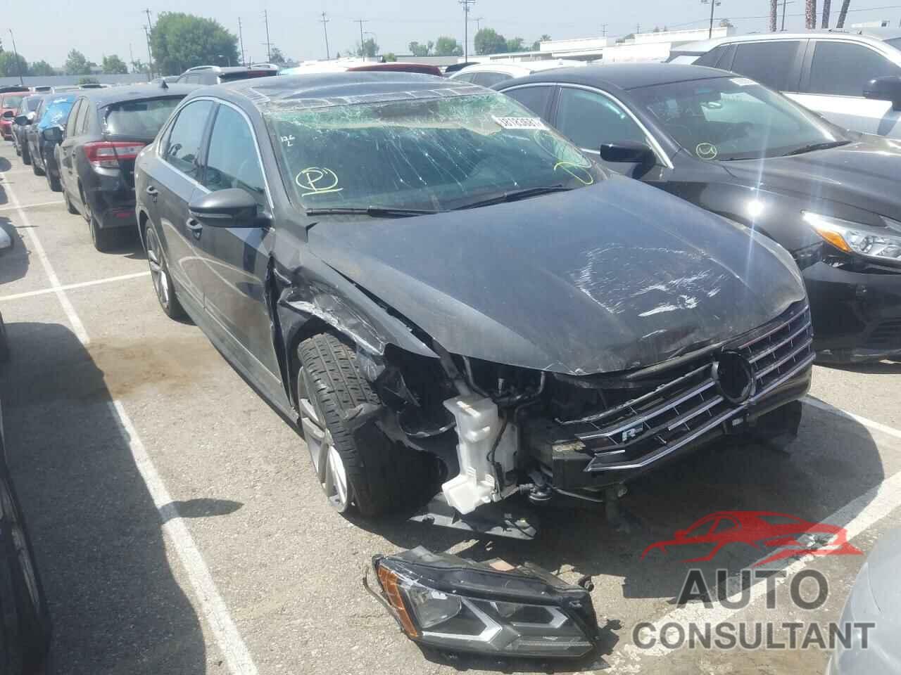 VOLKSWAGEN PASSAT 2017 - 1VWDT7A32HC027573