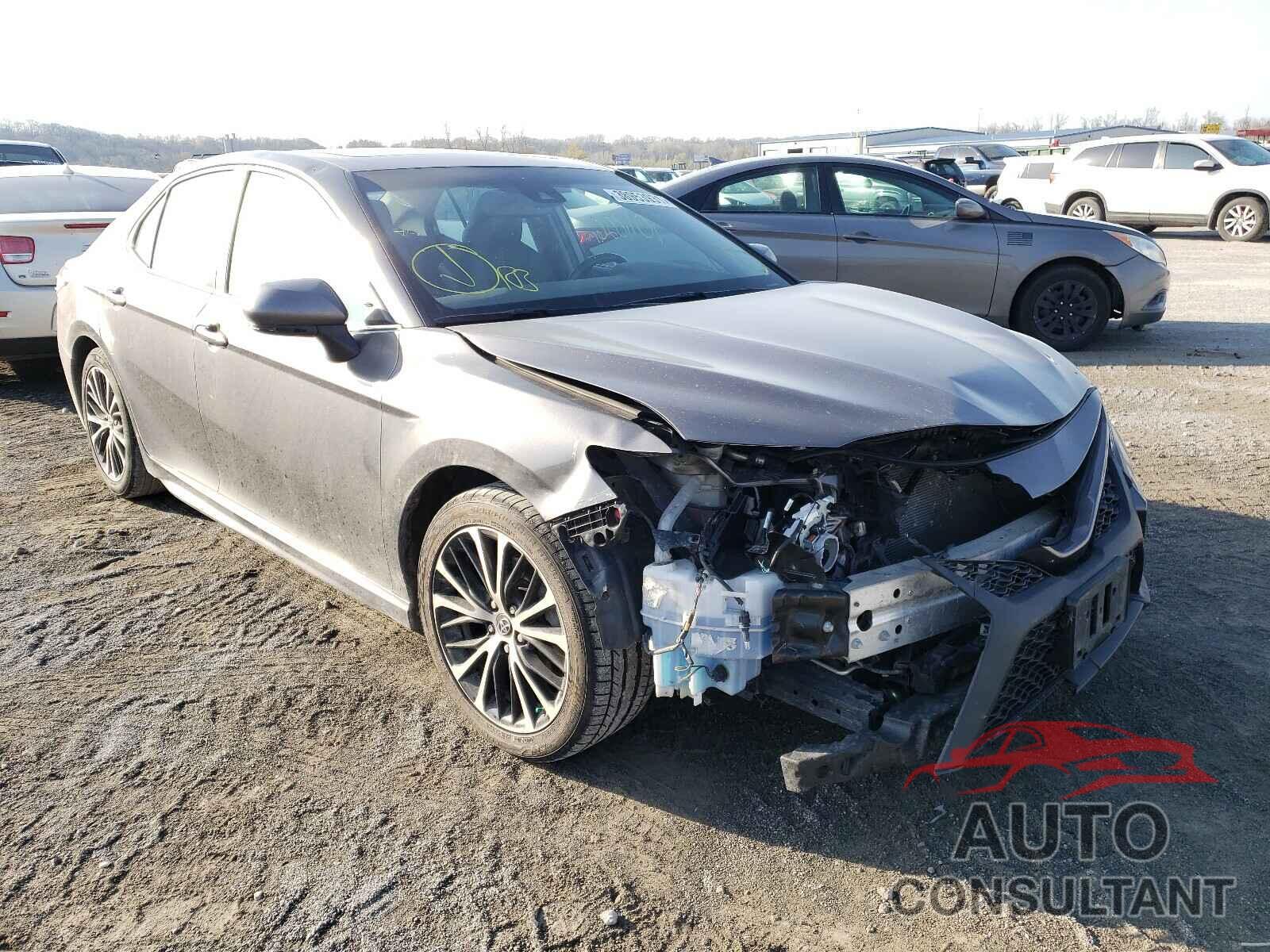 TOYOTA CAMRY 2019 - 4T1B11HK3KU682901