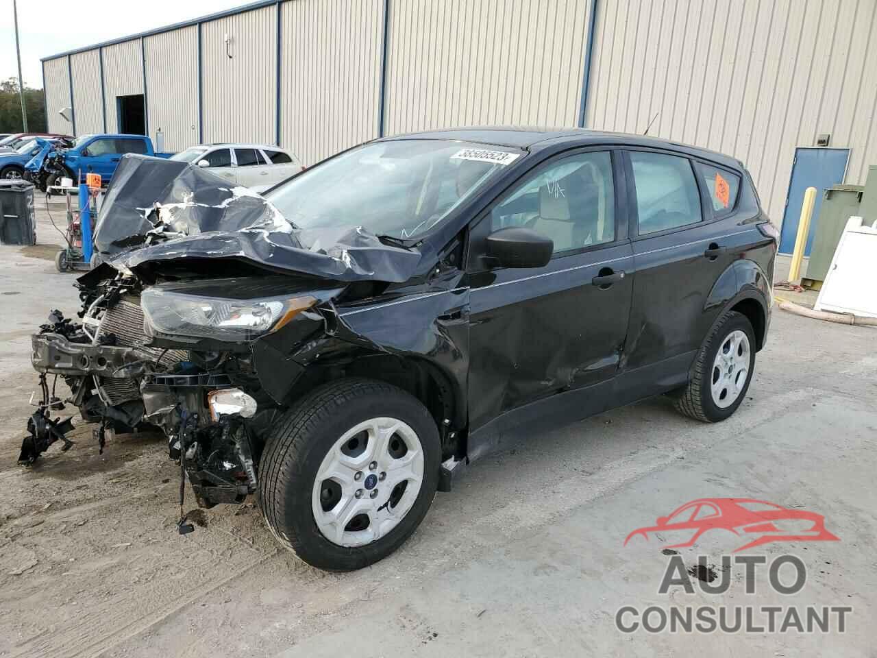 FORD ESCAPE 2018 - 1FMCU0F74JUB20606