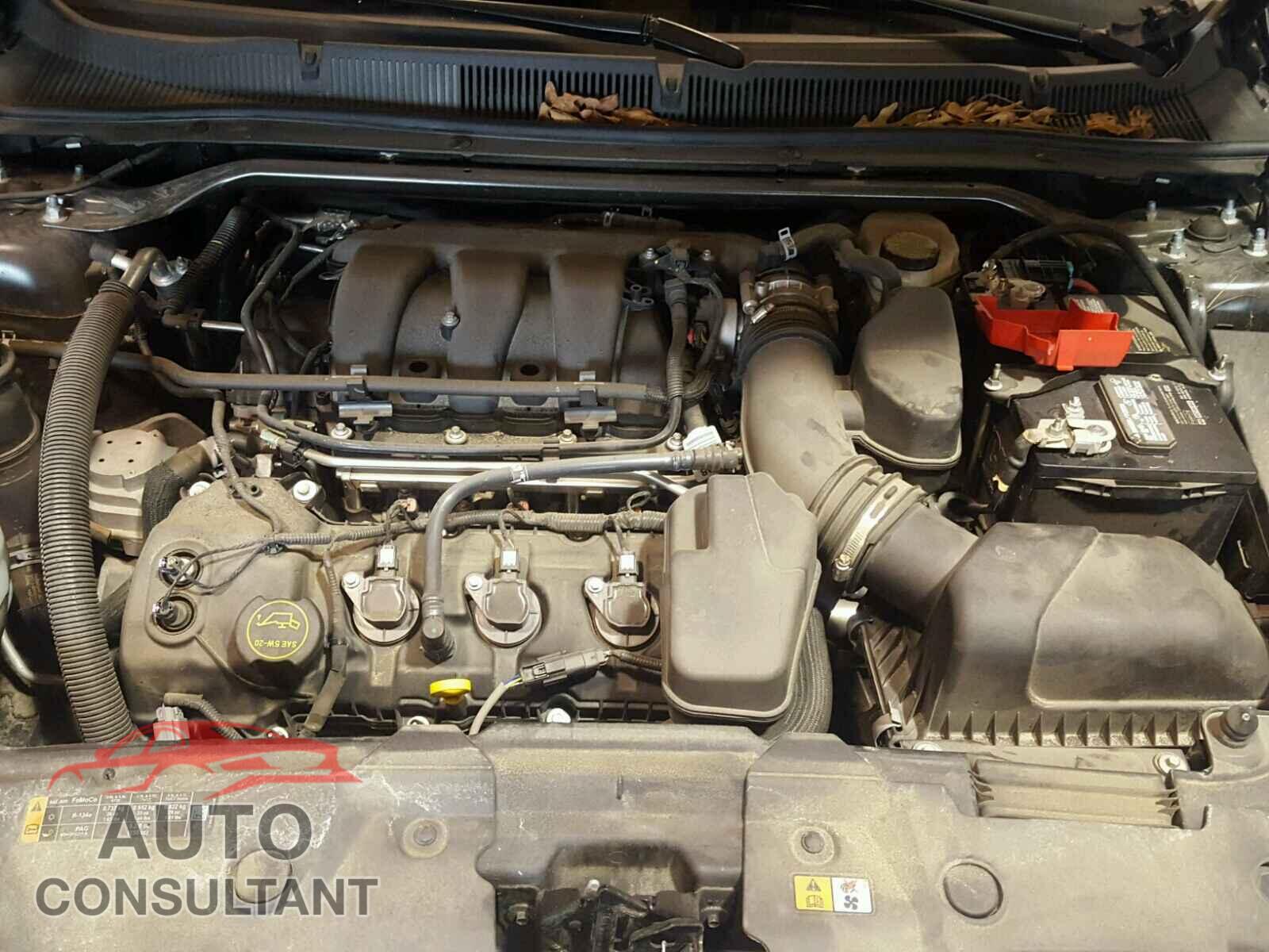 FORD TAURUS 2016 - 1FAHP2E81GG143670