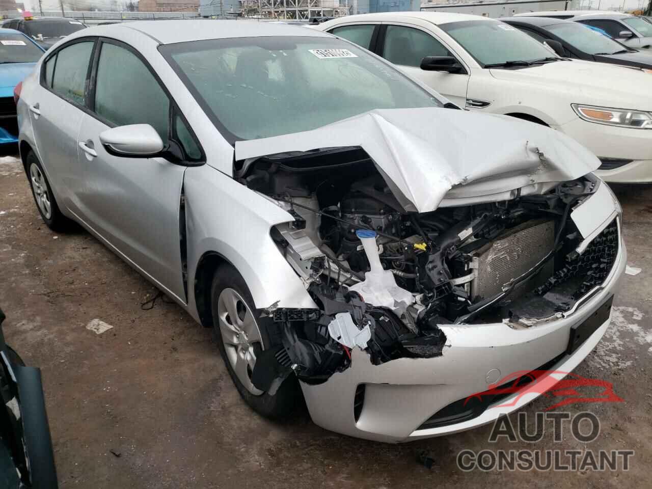 KIA FORTE 2018 - 4T1BF1FK9HU683676