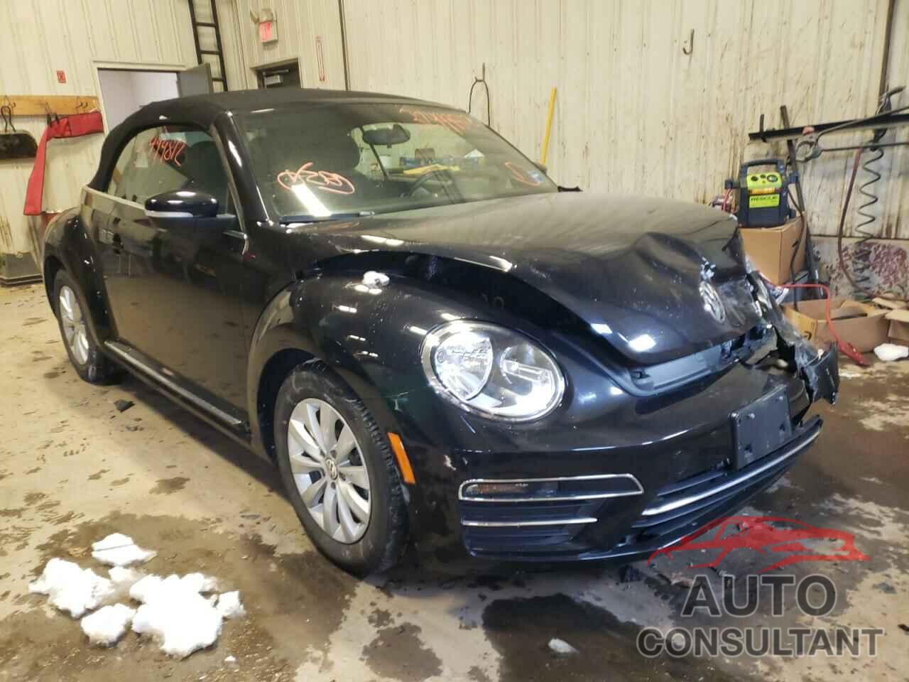 VOLKSWAGEN BEETLE 2018 - 3VW5DAAT5JM515189
