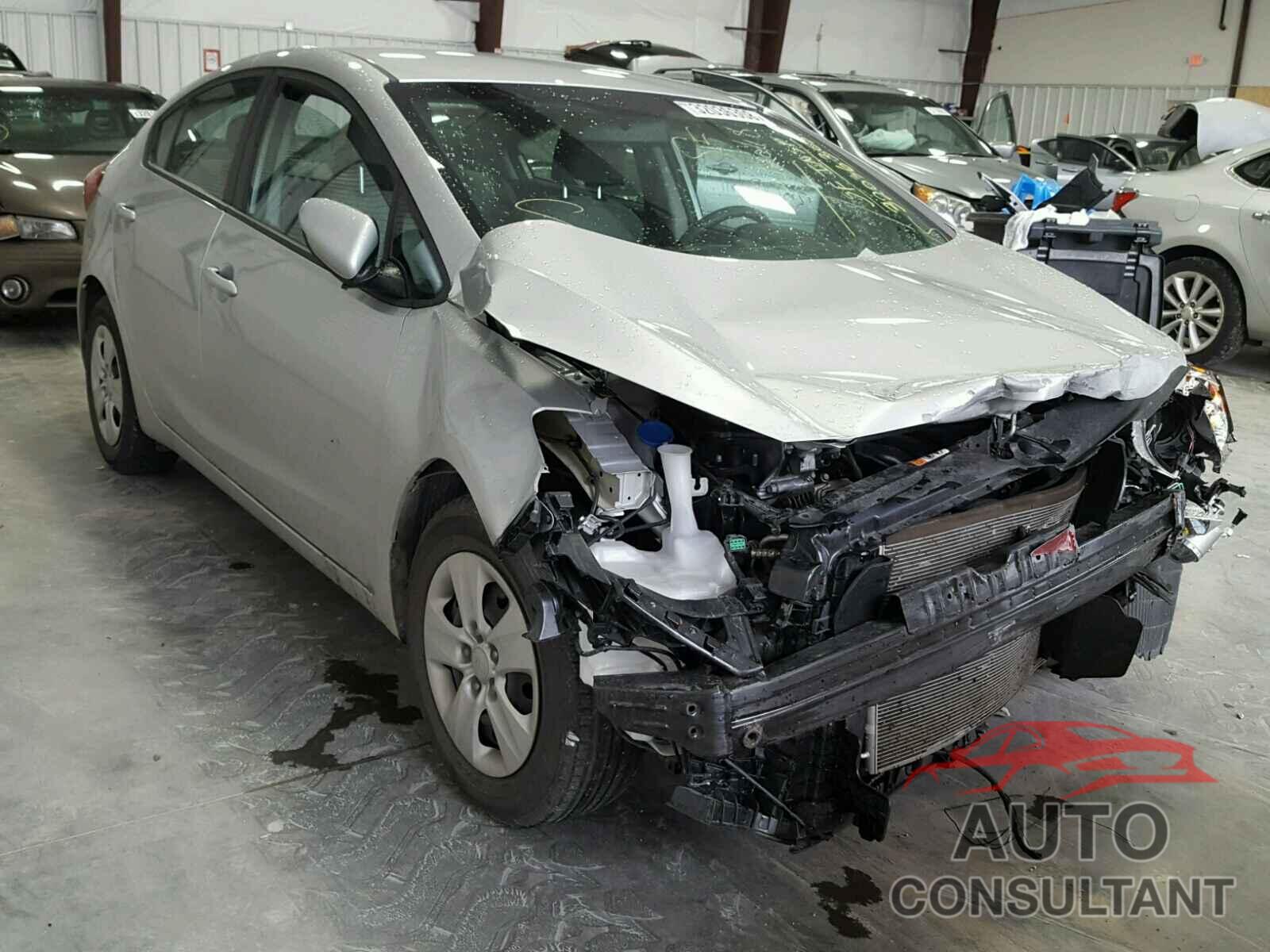KIA FORTE 2015 - KNAFK4A60F5351899