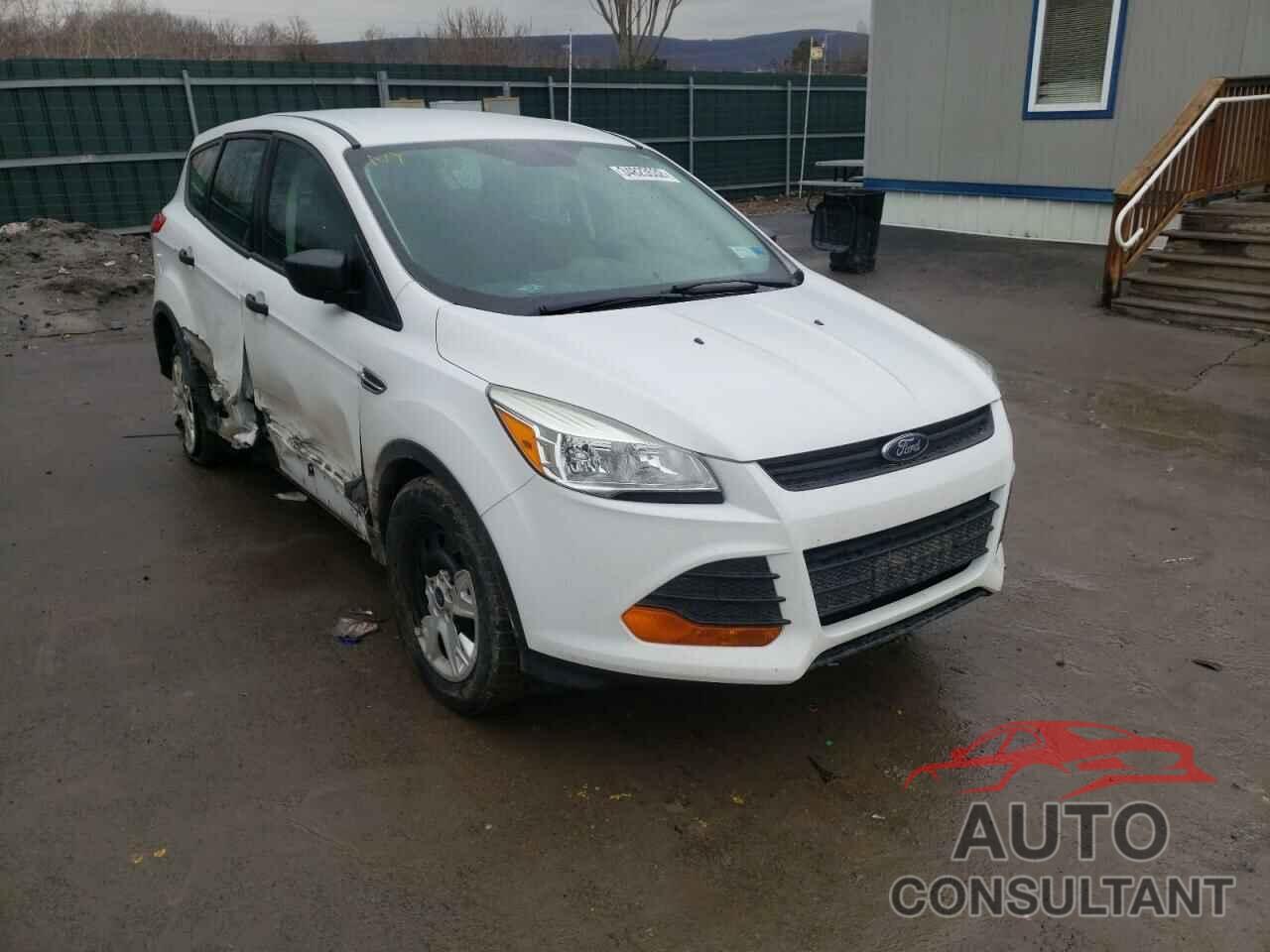 FORD ESCAPE 2016 - 1FMCU0F70GUC07816