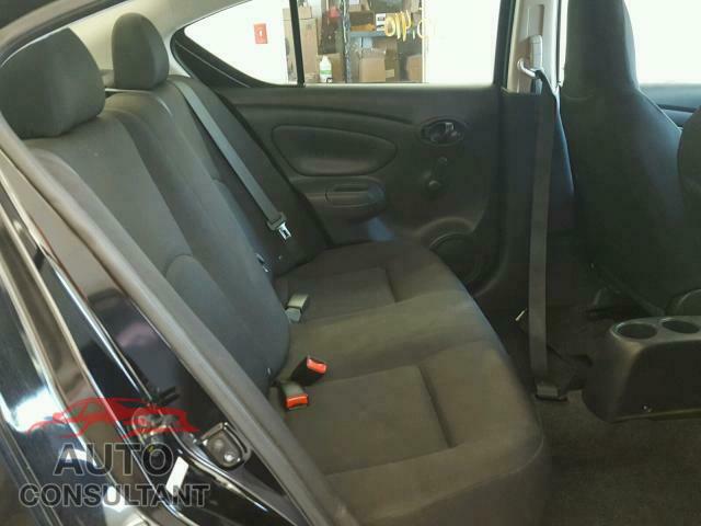 NISSAN VERSA 2016 - 1V2TR2CA4MC577314