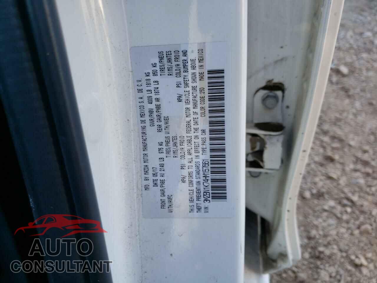 MAZDA 3 2017 - 3MZBN1K74HM157661