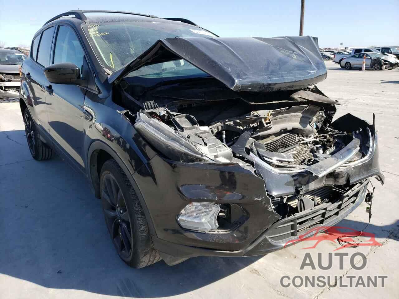 FORD ESCAPE 2017 - 1FMCU0G93HUA49585