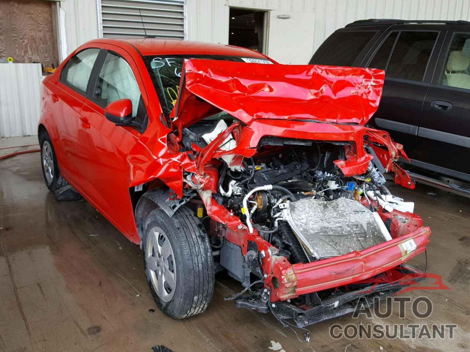 CHEVROLET SONIC 2016 - 1G1JA5SH6G4120074