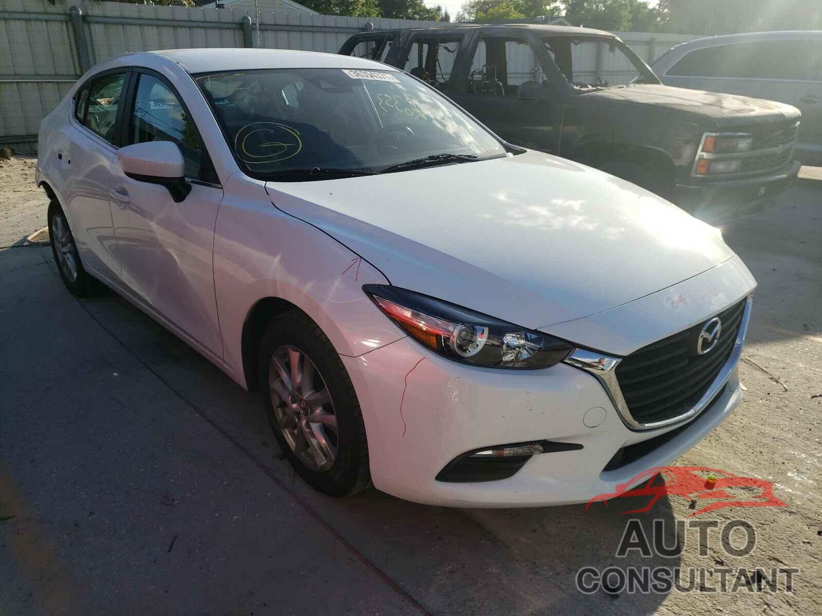 MAZDA 3 2018 - 3MZBN1U76JM188705