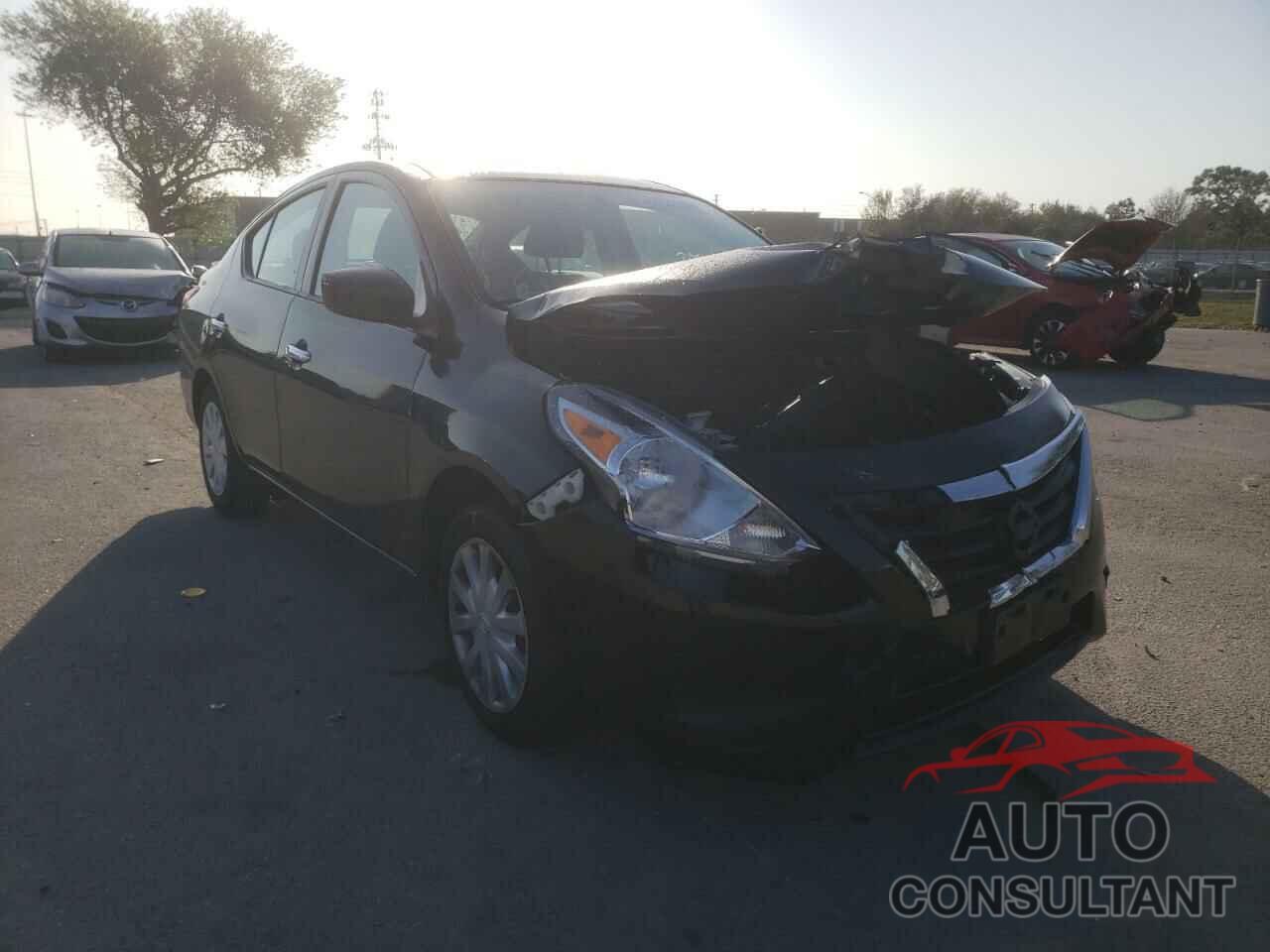 NISSAN VERSA 2018 - 3N1CN7AP7JL880186