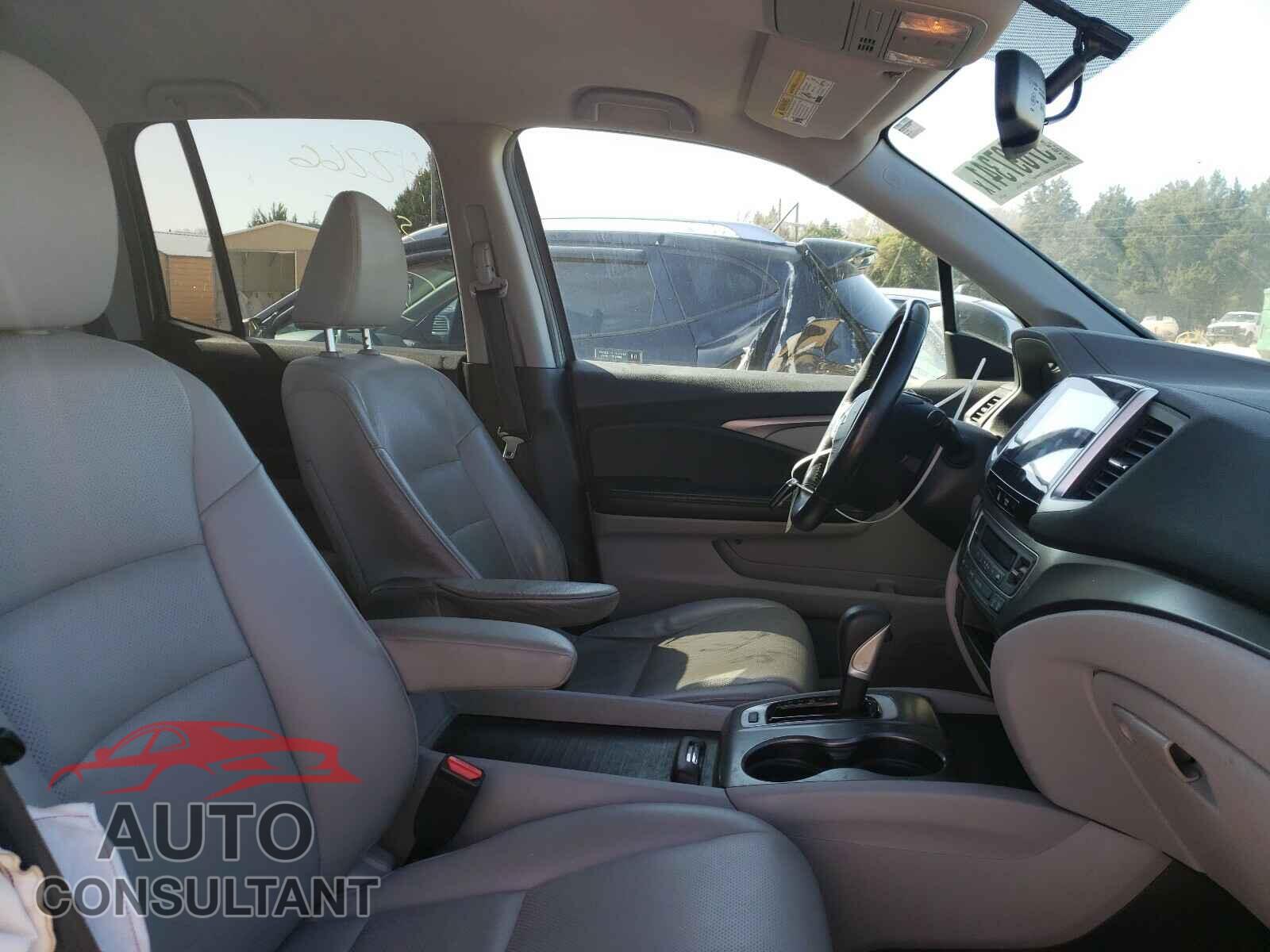HONDA RIDGELINE 2017 - 5FPYK2F62HB007606