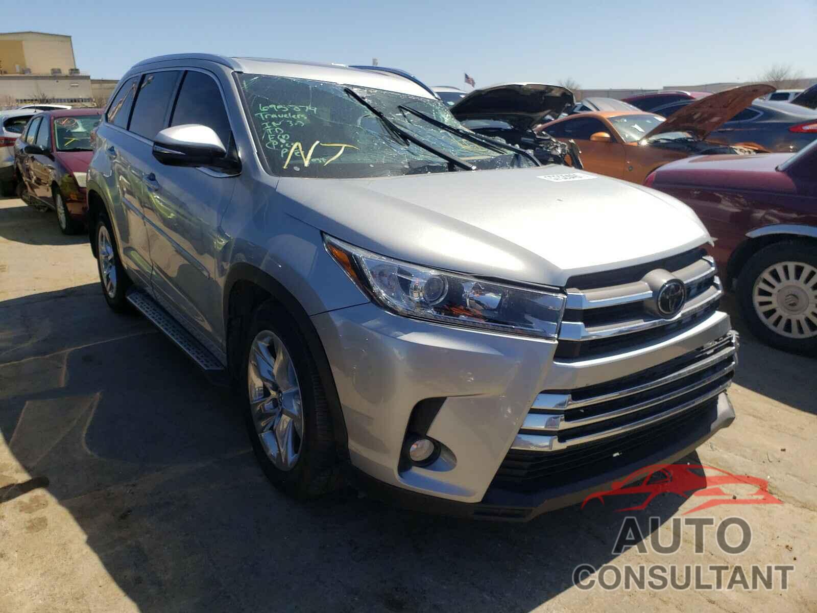 TOYOTA HIGHLANDER 2018 - 5TDDZRFH3JS878593