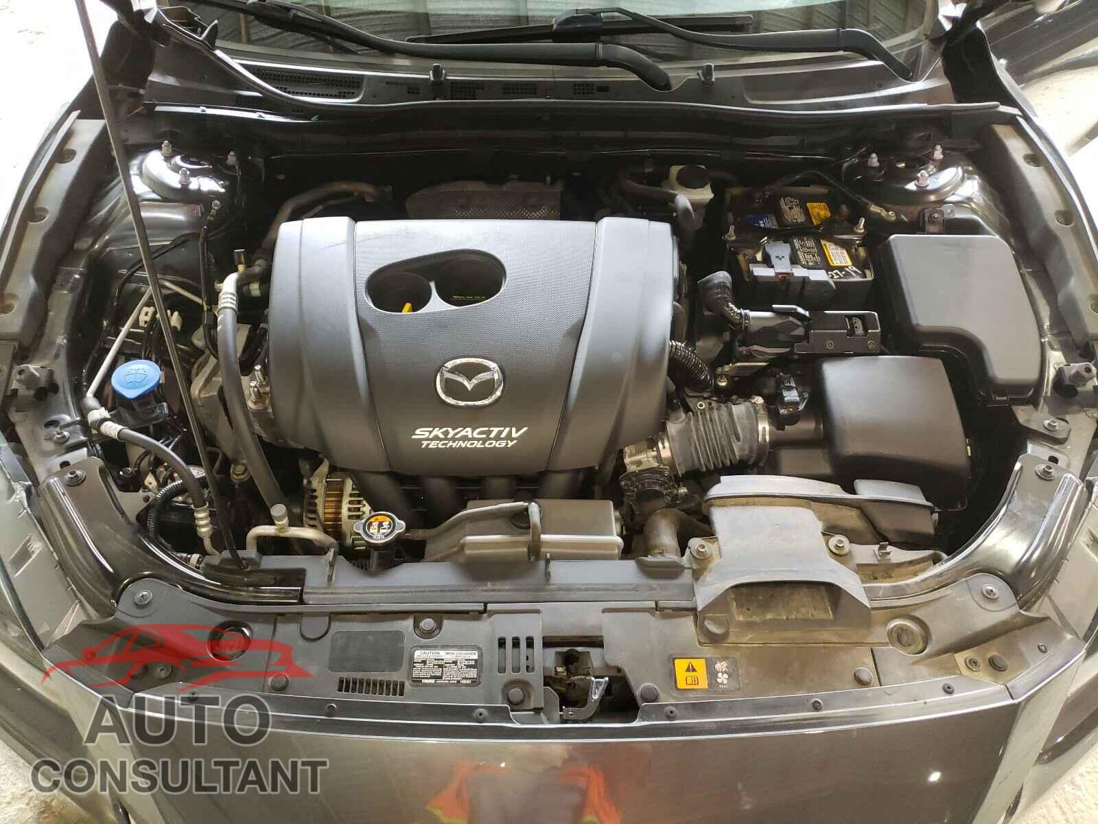 MAZDA 3 2017 - 3MZBN1V74HM114014