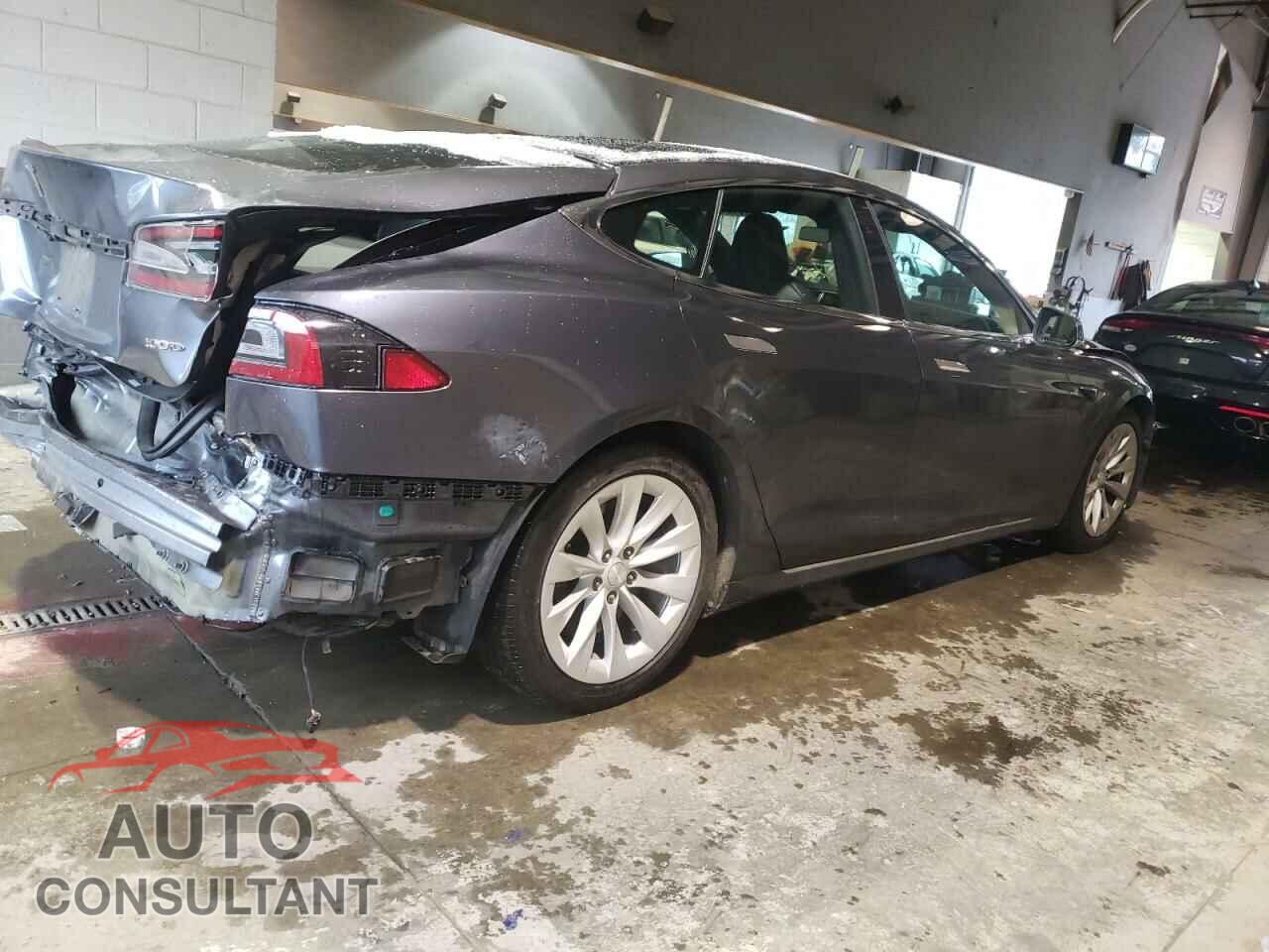 TESLA MODEL S 2017 - 5YJSA1E2XHF229563