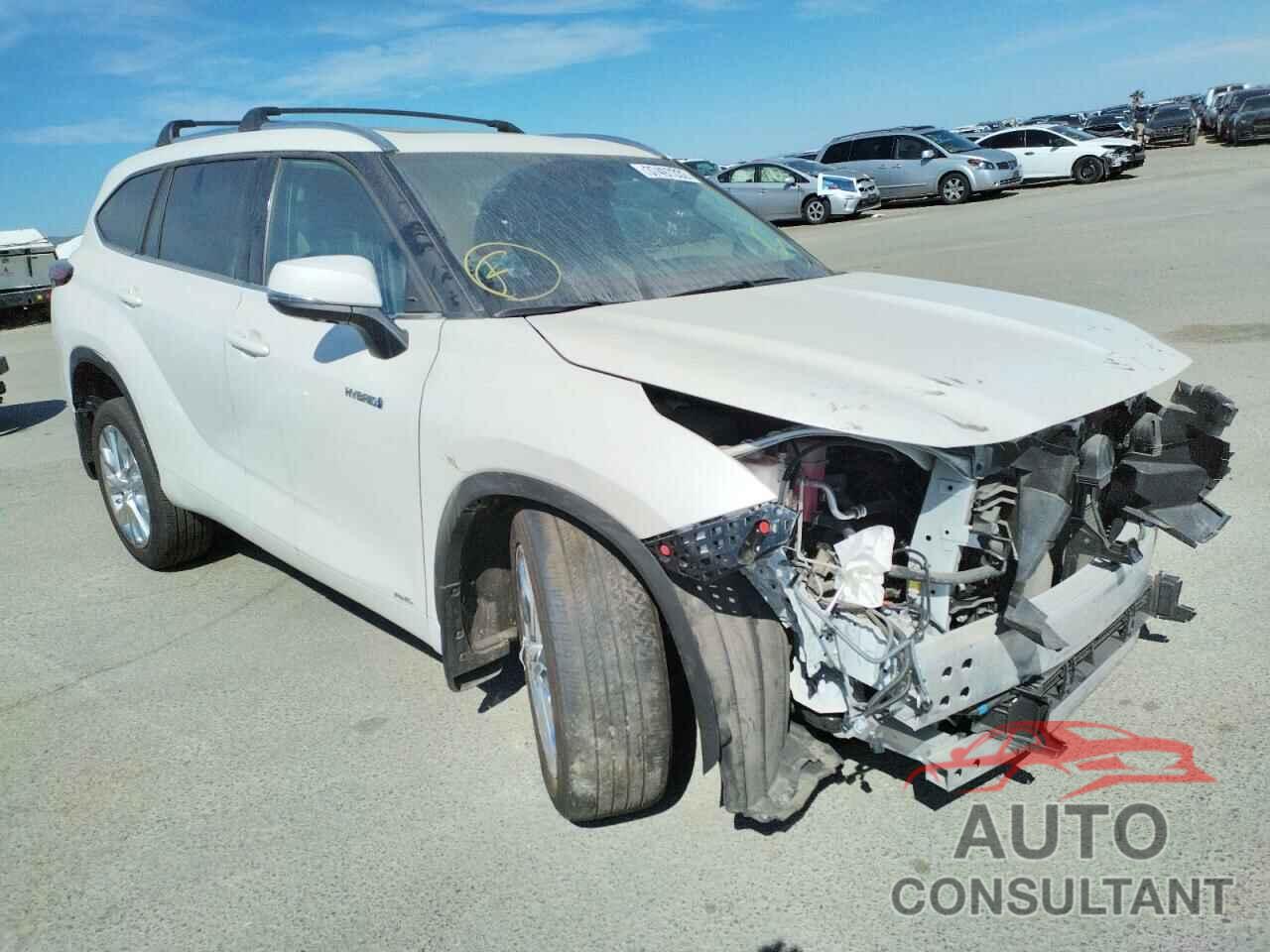 TOYOTA HIGHLANDER 2021 - 5TDDBRCH8MS523190