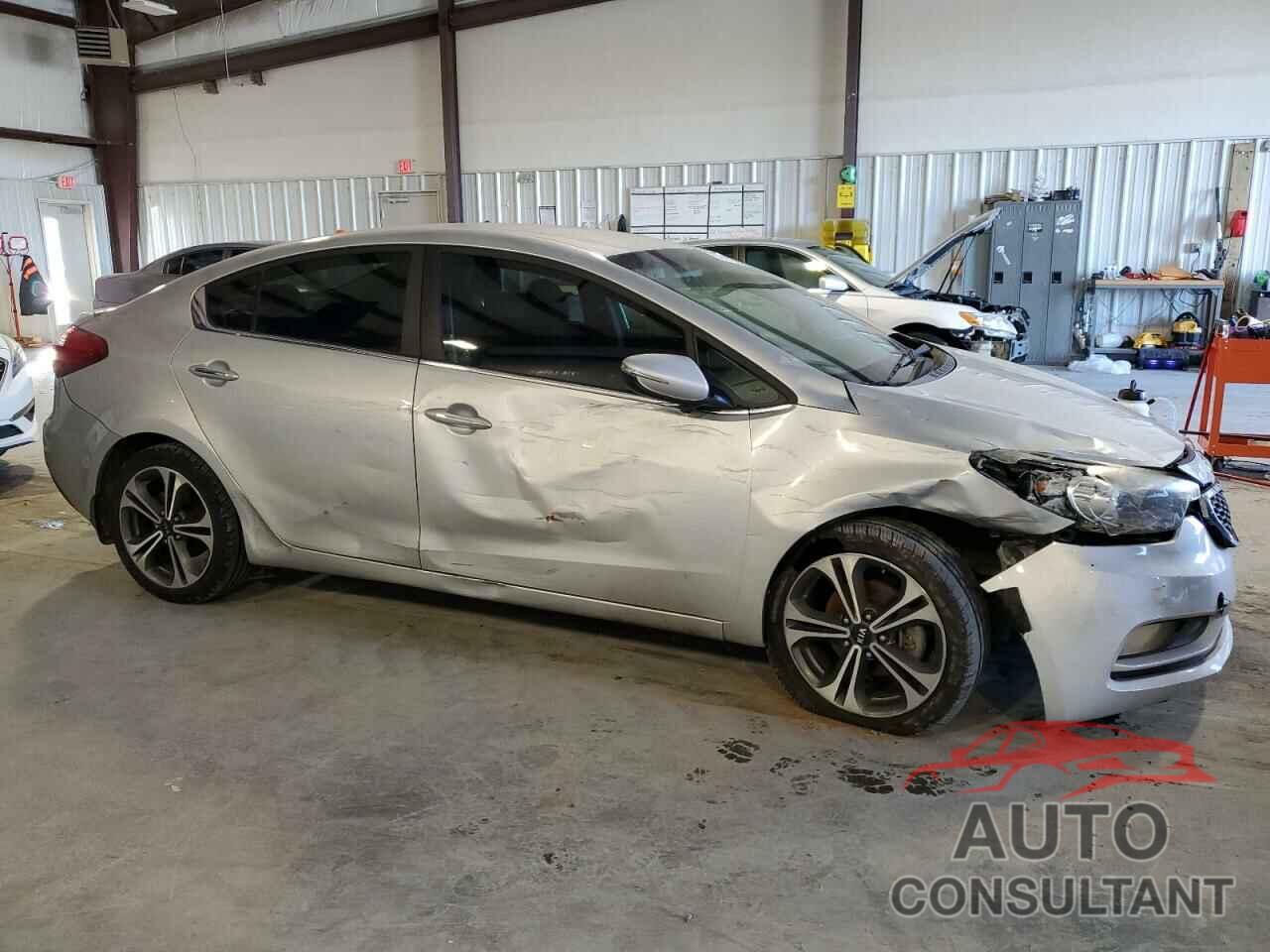 KIA FORTE 2016 - KNAFX4A84G5528233