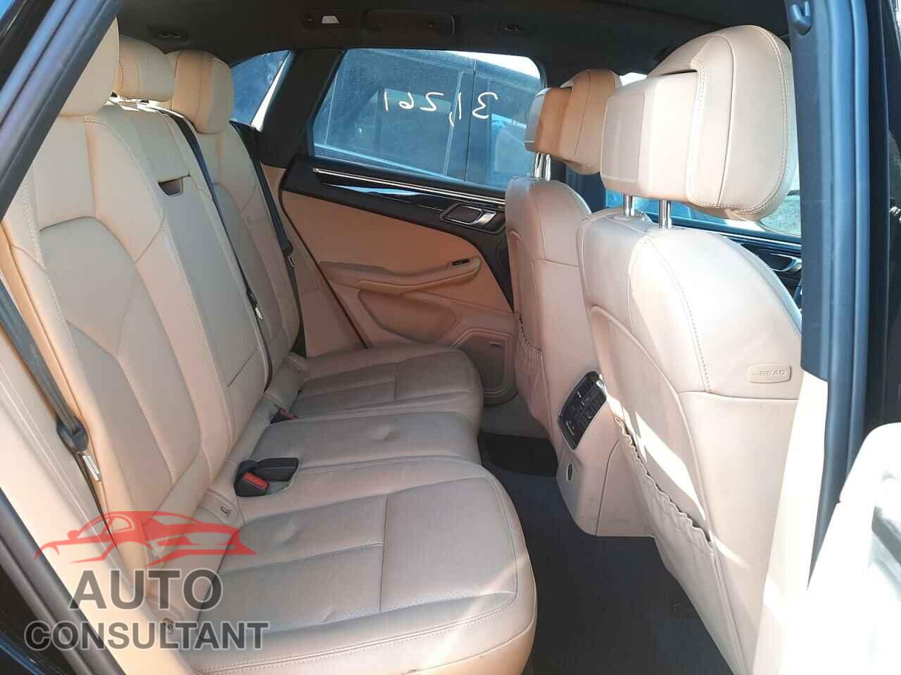PORSCHE MACAN 2018 - WP1AA2A59JLB24614
