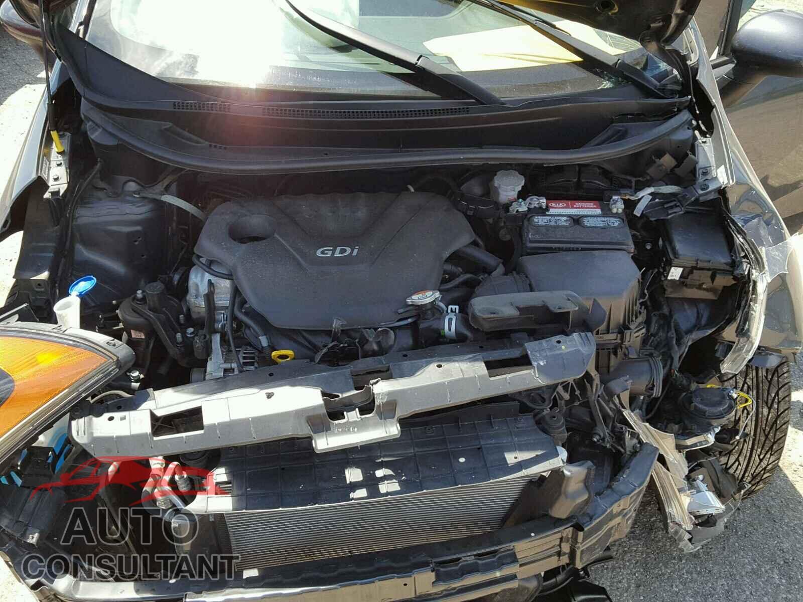 KIA RIO 2015 - KNADN5A32F6445612