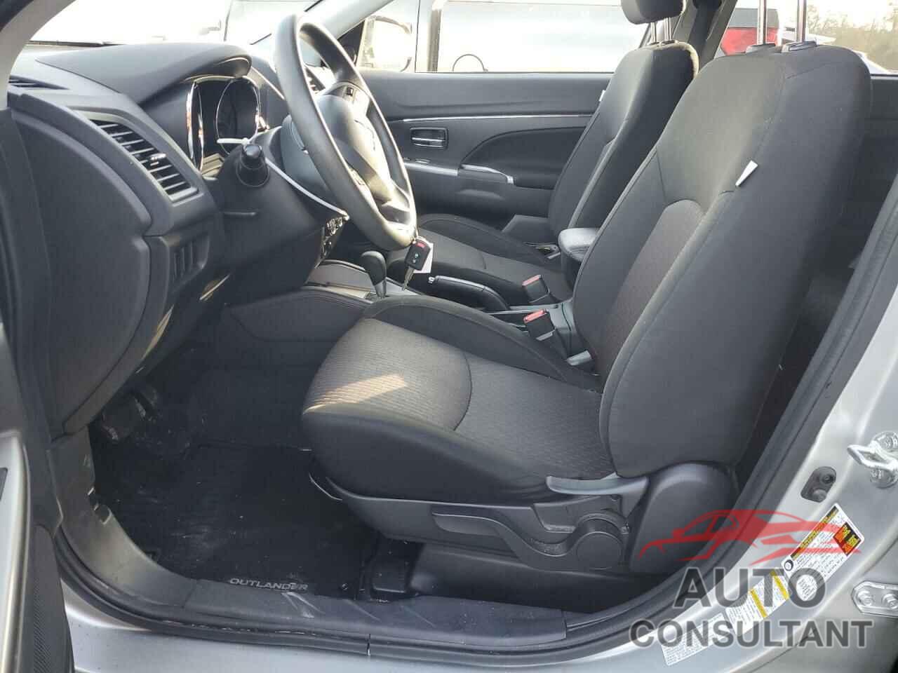 MITSUBISHI OUTLANDER 2019 - JA4AP3AU8KU034793