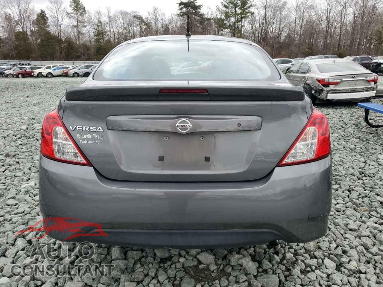 NISSAN VERSA 2017 - 3N1CN7AP3HL906583