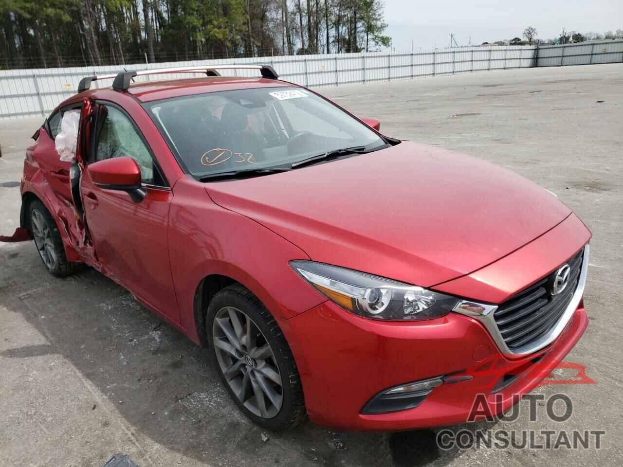 MAZDA 3 2018 - 3MZBN1L37JM200956