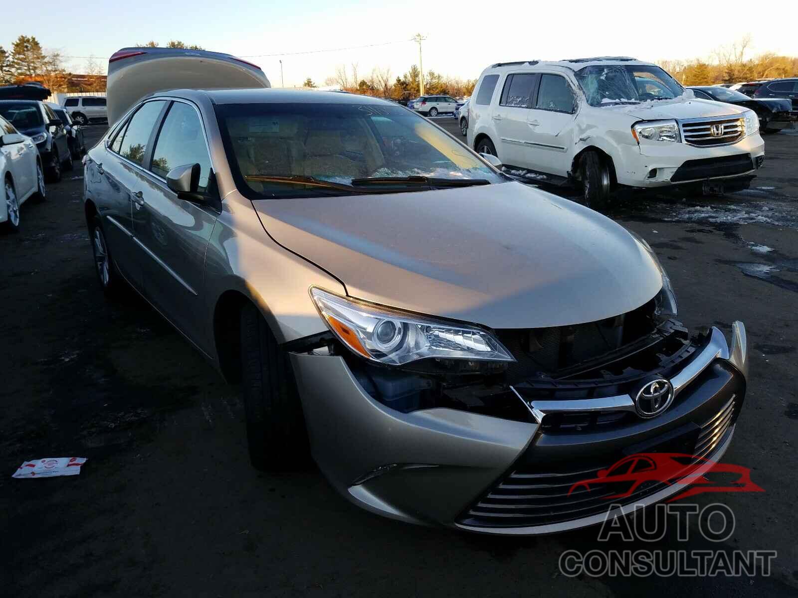 TOYOTA CAMRY 2016 - 4T4BF1FK8GR544479
