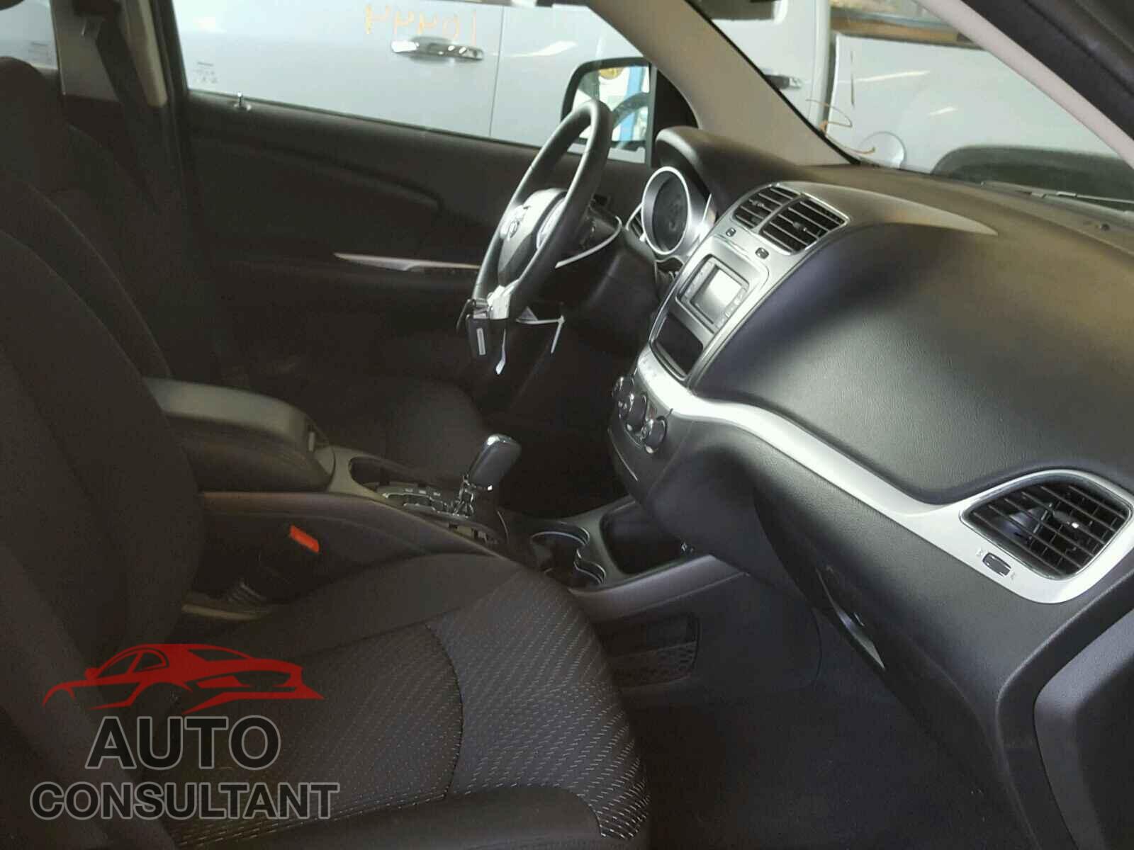 DODGE JOURNEY 2017 - 3C4PDCGB2HT527306