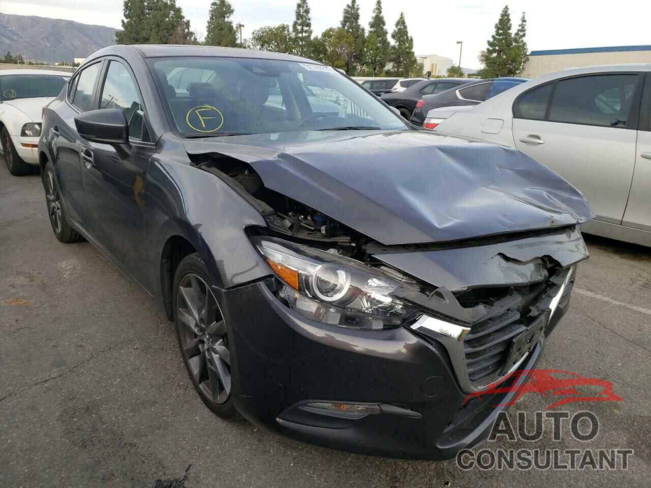 MAZDA 3 2018 - 3MZBN1V39JM187057