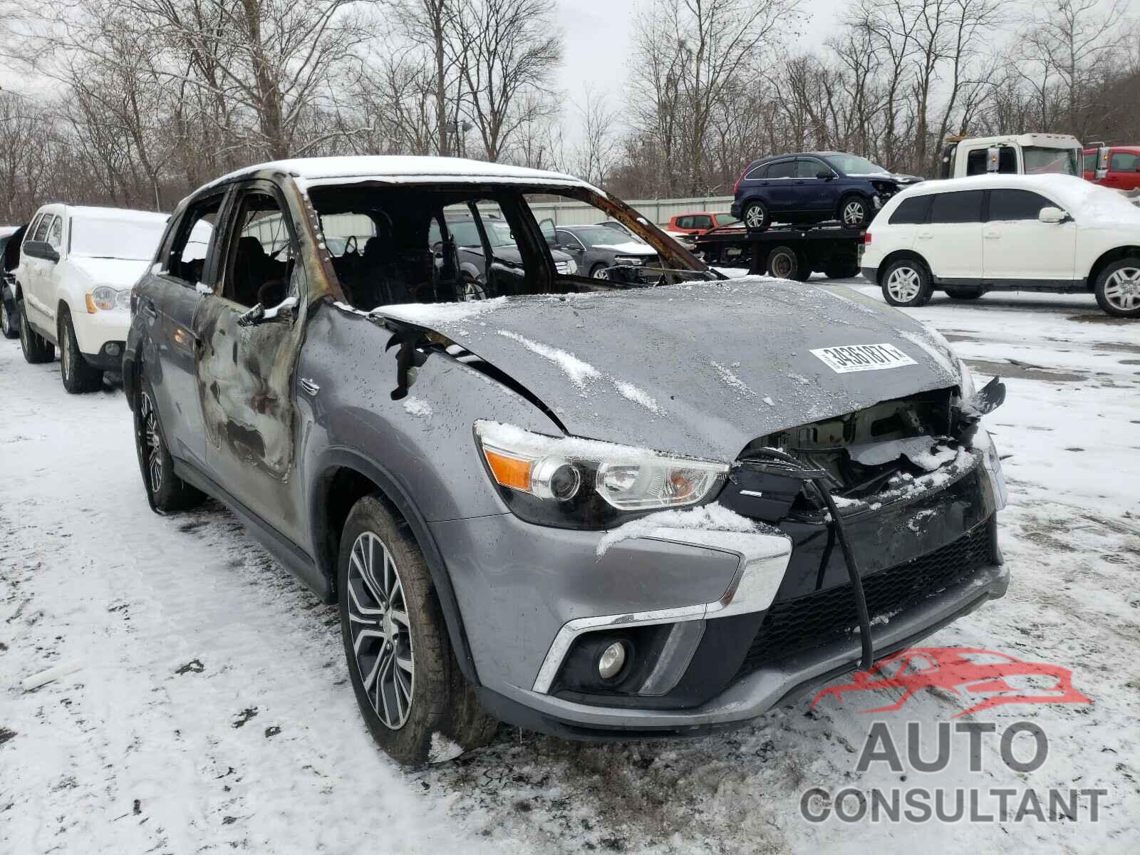 MITSUBISHI OUTLANDER 2018 - JA4AR3AW6JZ034143