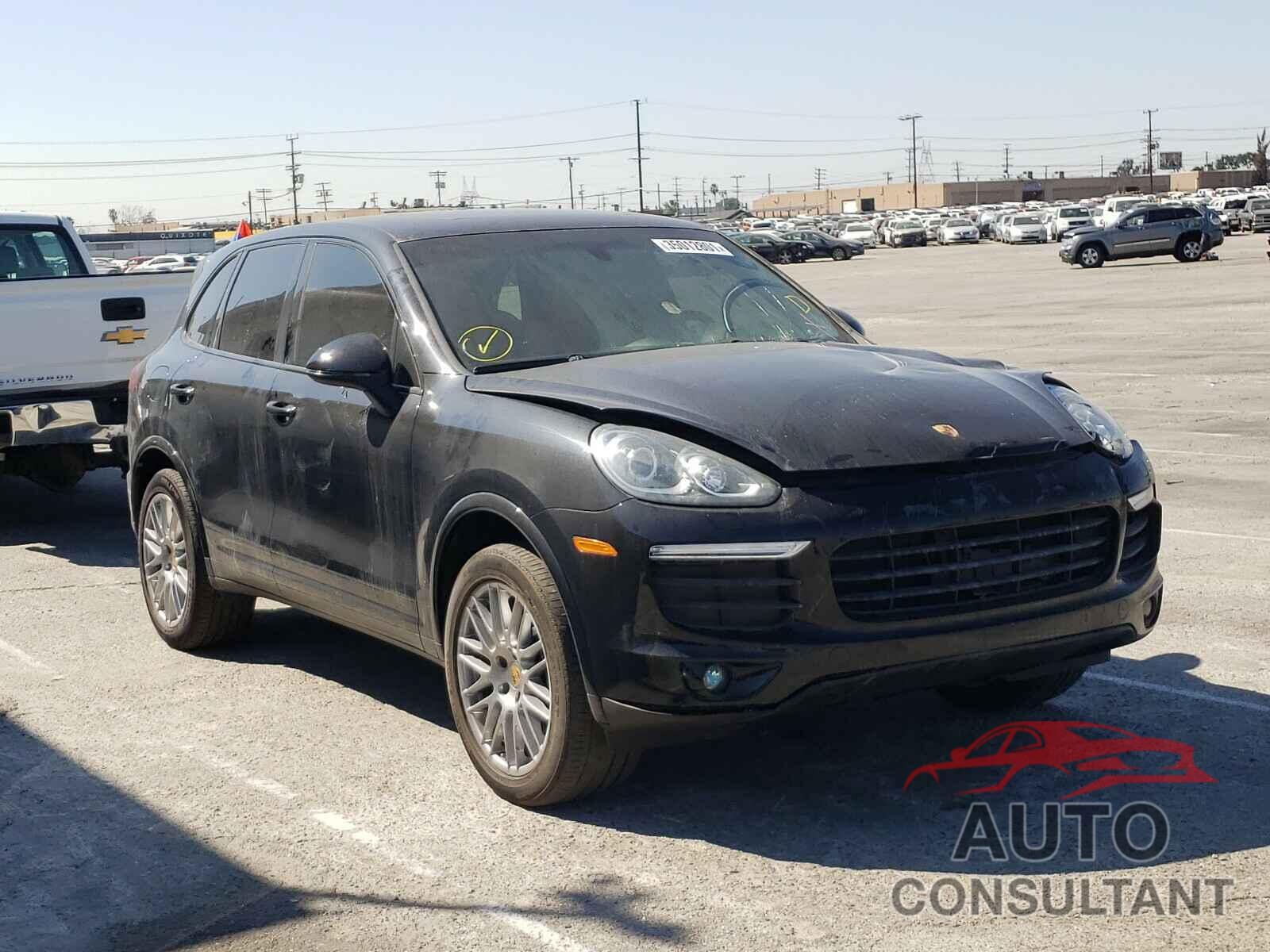 PORSCHE CAYENNE 2018 - WP1AA2A22JKA01216