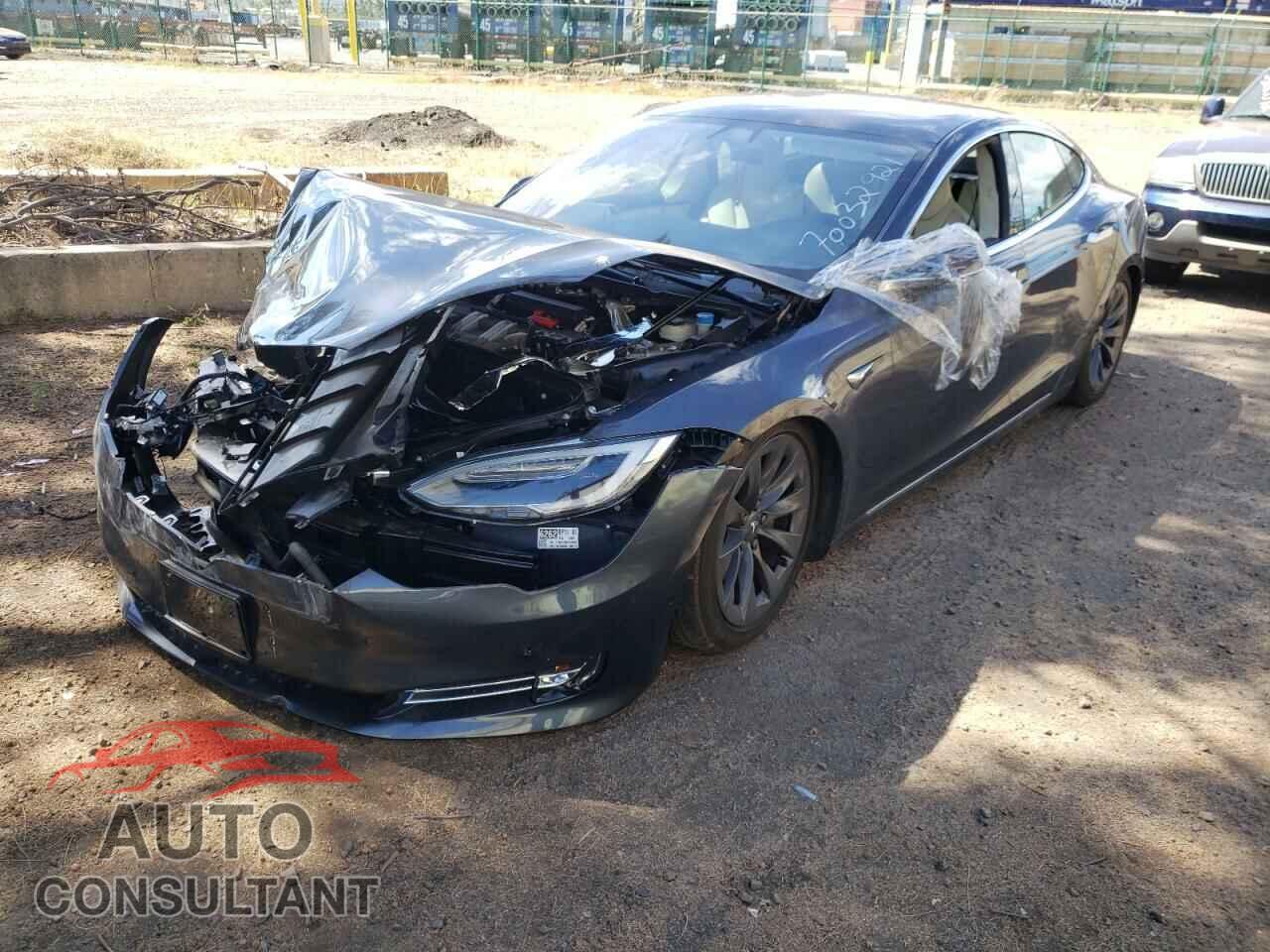 TESLA MODEL S 2018 - 5YJSA1E20JF266076