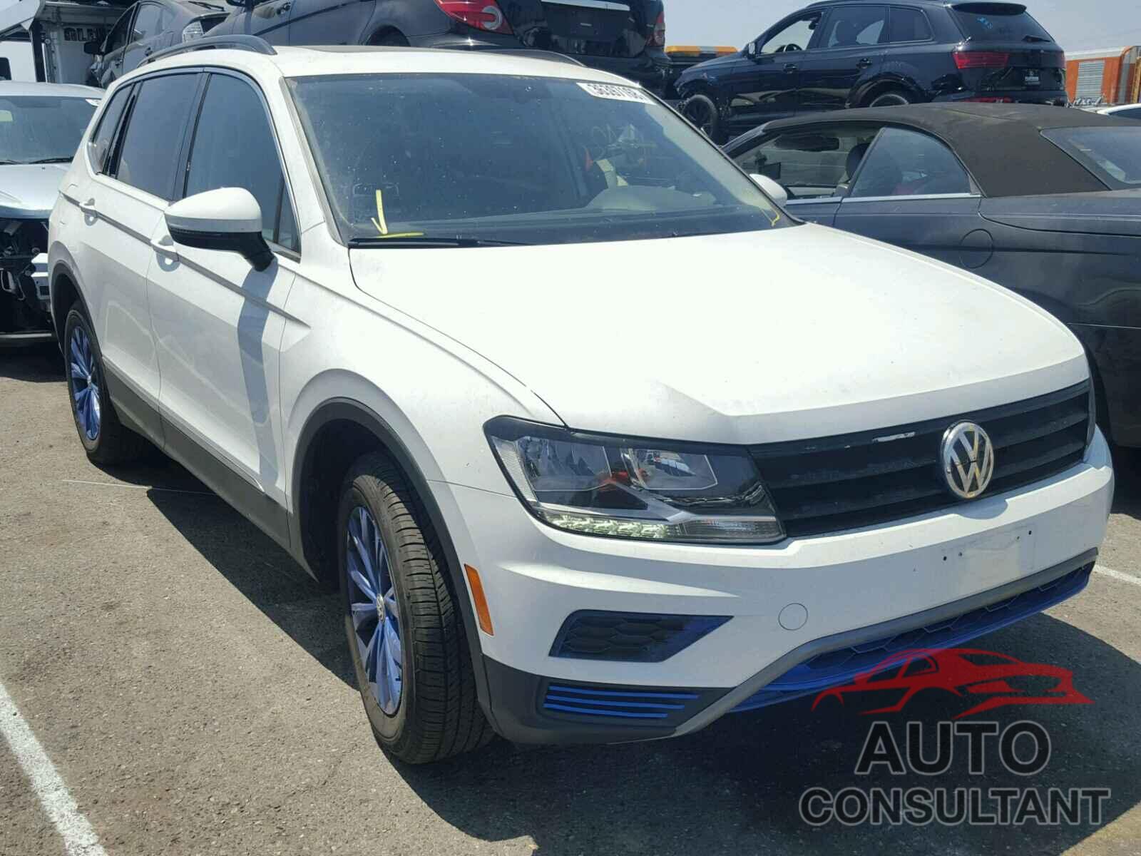 VOLKSWAGEN TIGUAN 2018 - 3VV3B7AX9JM087084