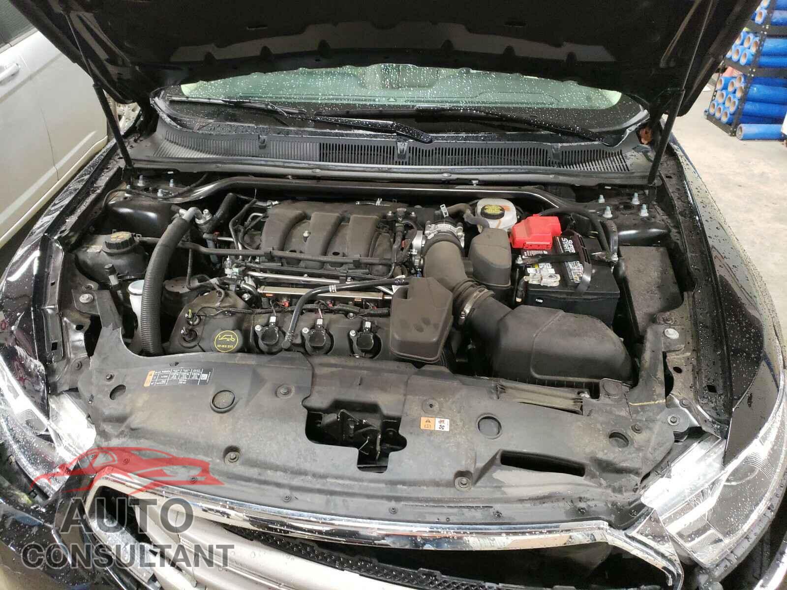 FORD TAURUS 2019 - 1FAHP2D81KG105446