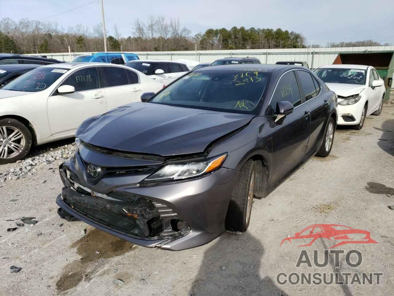 TOYOTA CAMRY 2018 - 4T1B11HK4JU611088