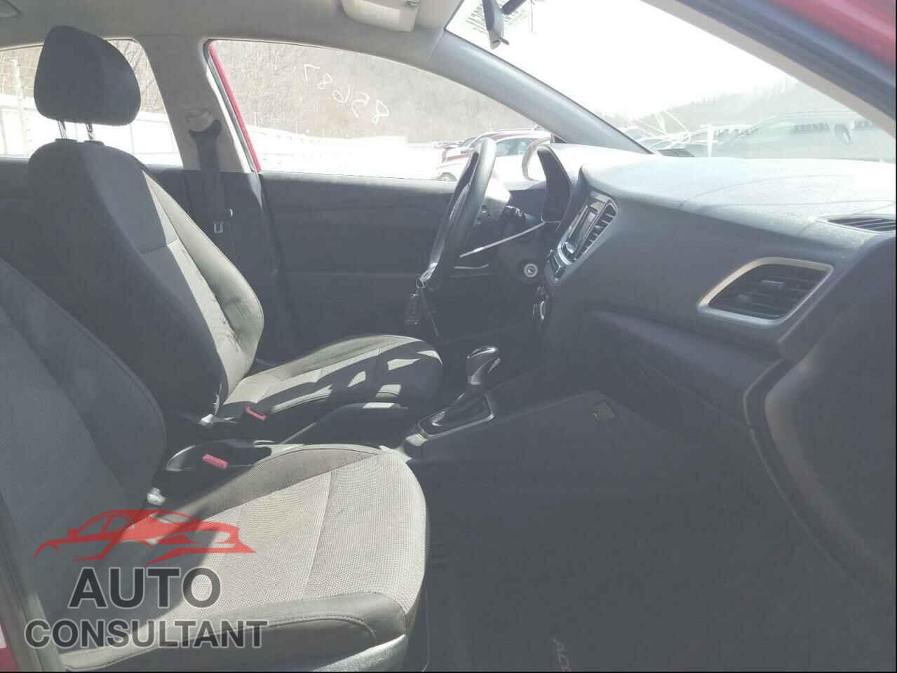 HYUNDAI ACCENT 2019 - 3KPC24A3XKE056948