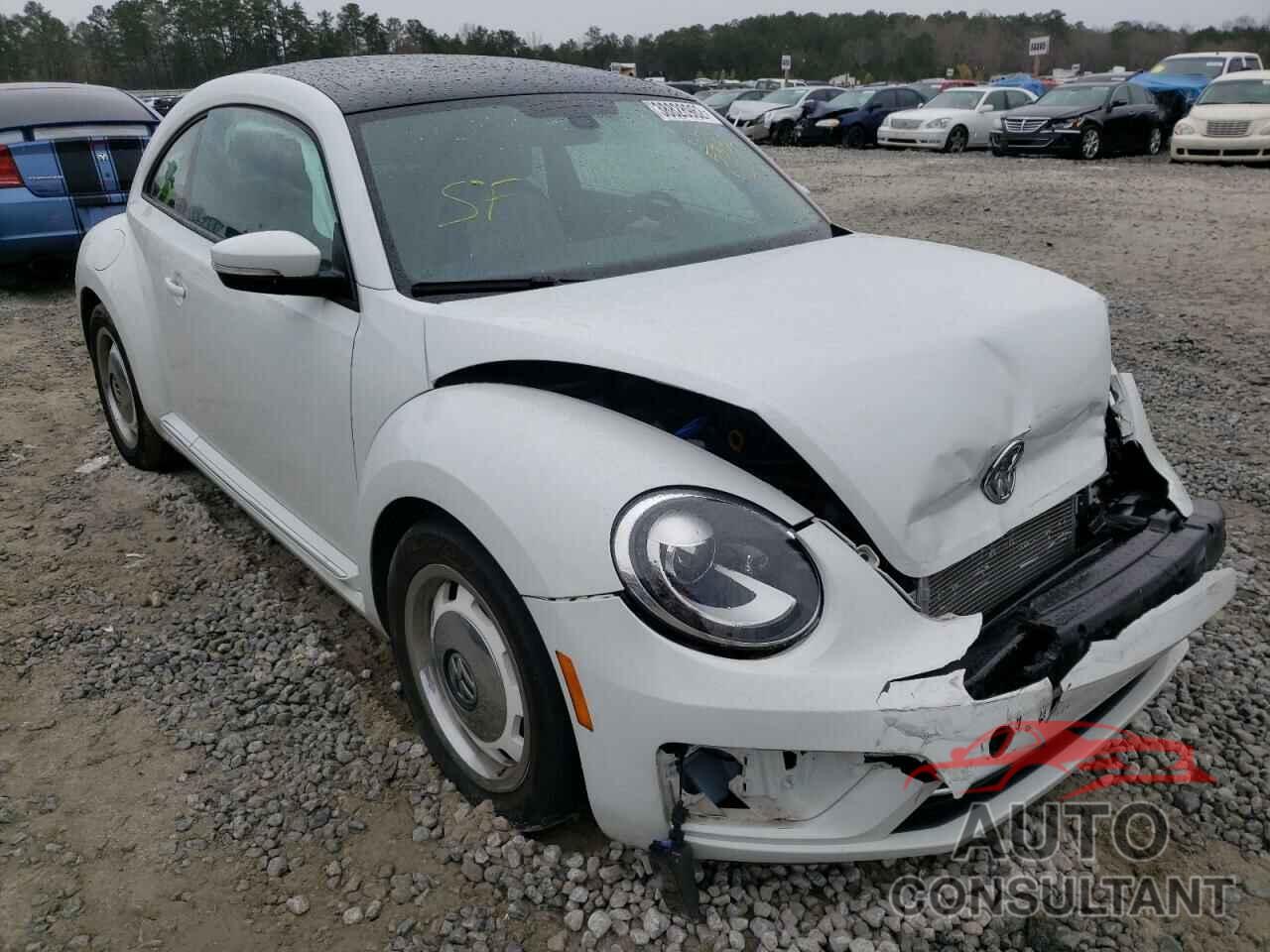 VOLKSWAGEN BEETLE 2018 - 3VWFD7AT5JM705386
