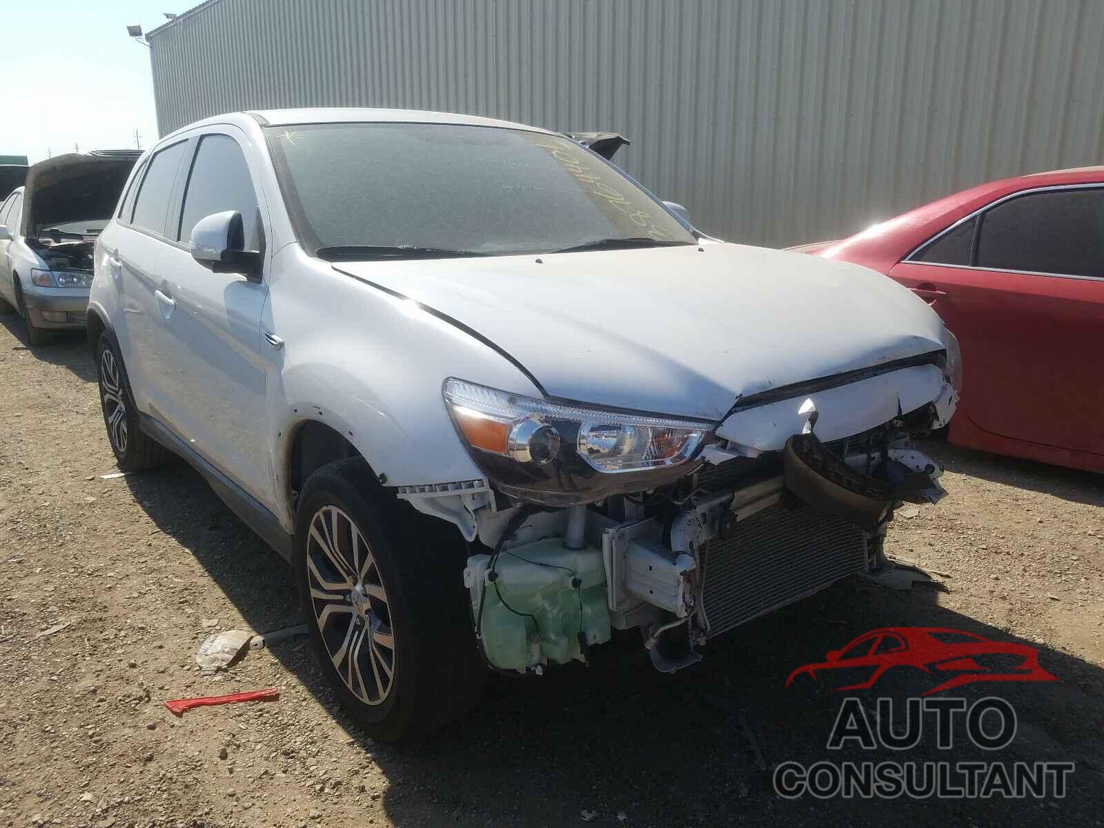 MITSUBISHI OUTLANDER 2018 - JA4AP3AU4JZ004000