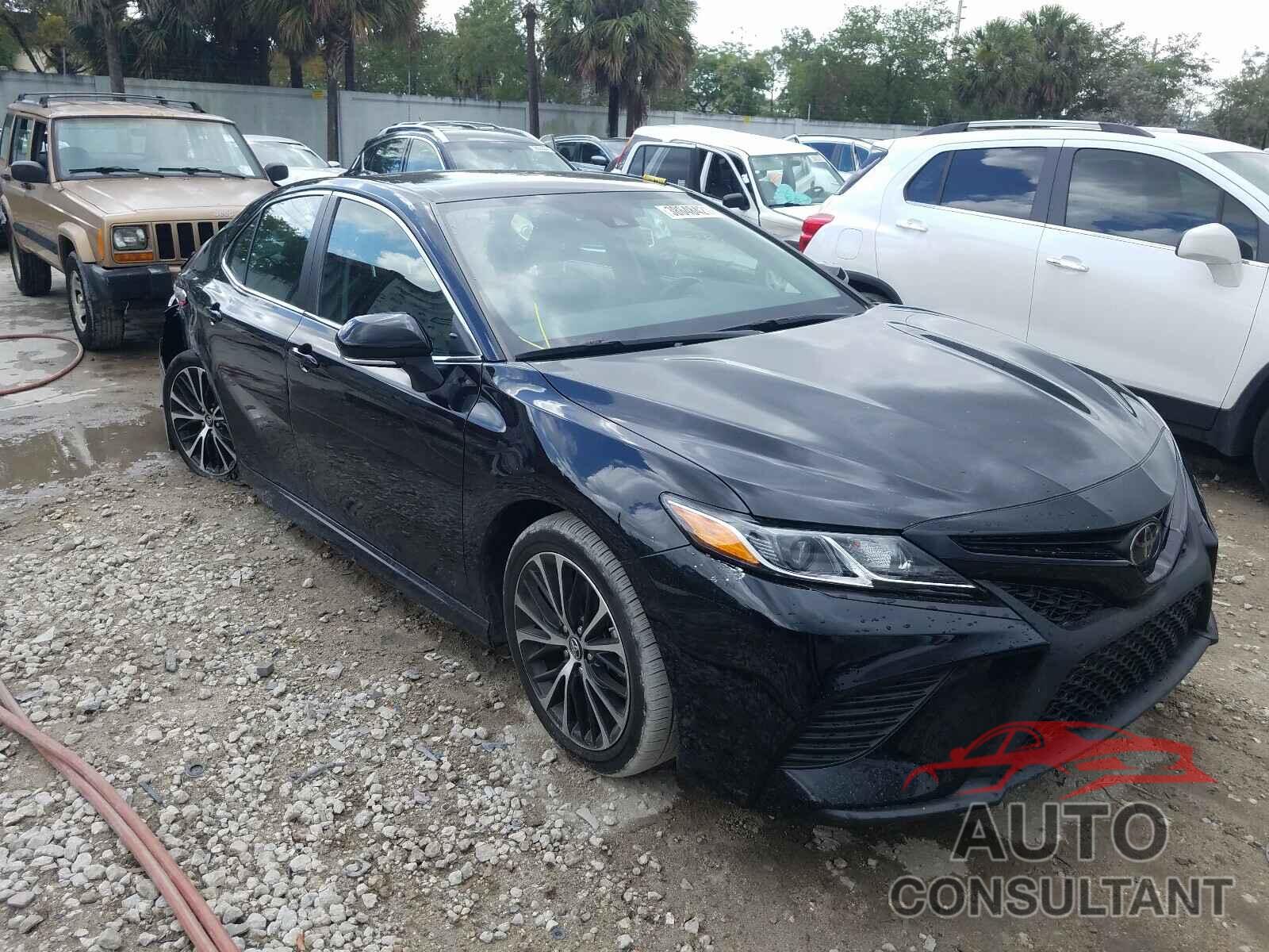 TOYOTA CAMRY 2019 - 4T1B11HK1KU771527