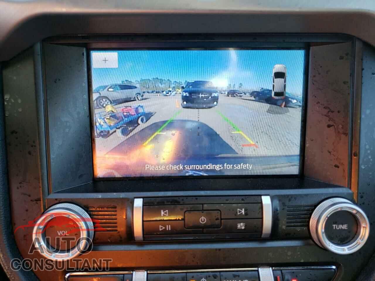 FORD MUSTANG 2020 - 1FATP8UH5L5119084