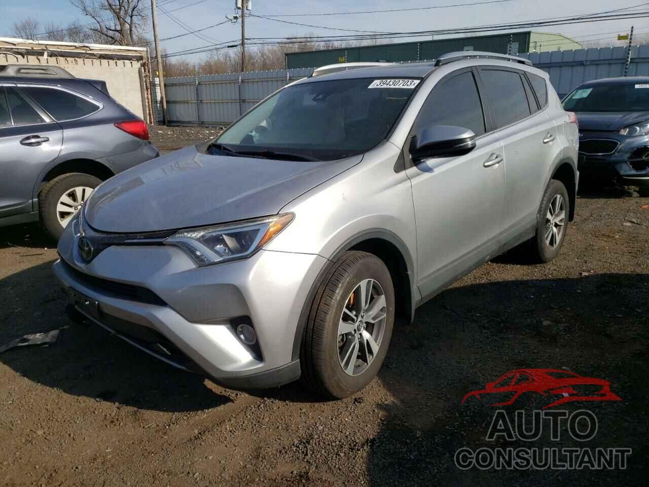 TOYOTA RAV4 2018 - JTMRFREV0JJ194314