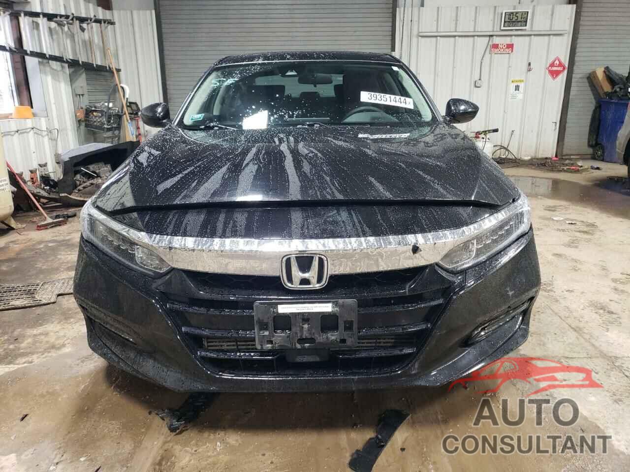 HONDA ACCORD 2018 - 1HGCV1F47JA065181