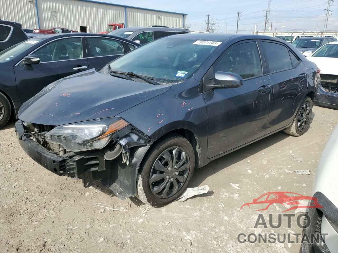 TOYOTA COROLLA 2018 - 5YFBURHE5JP774544